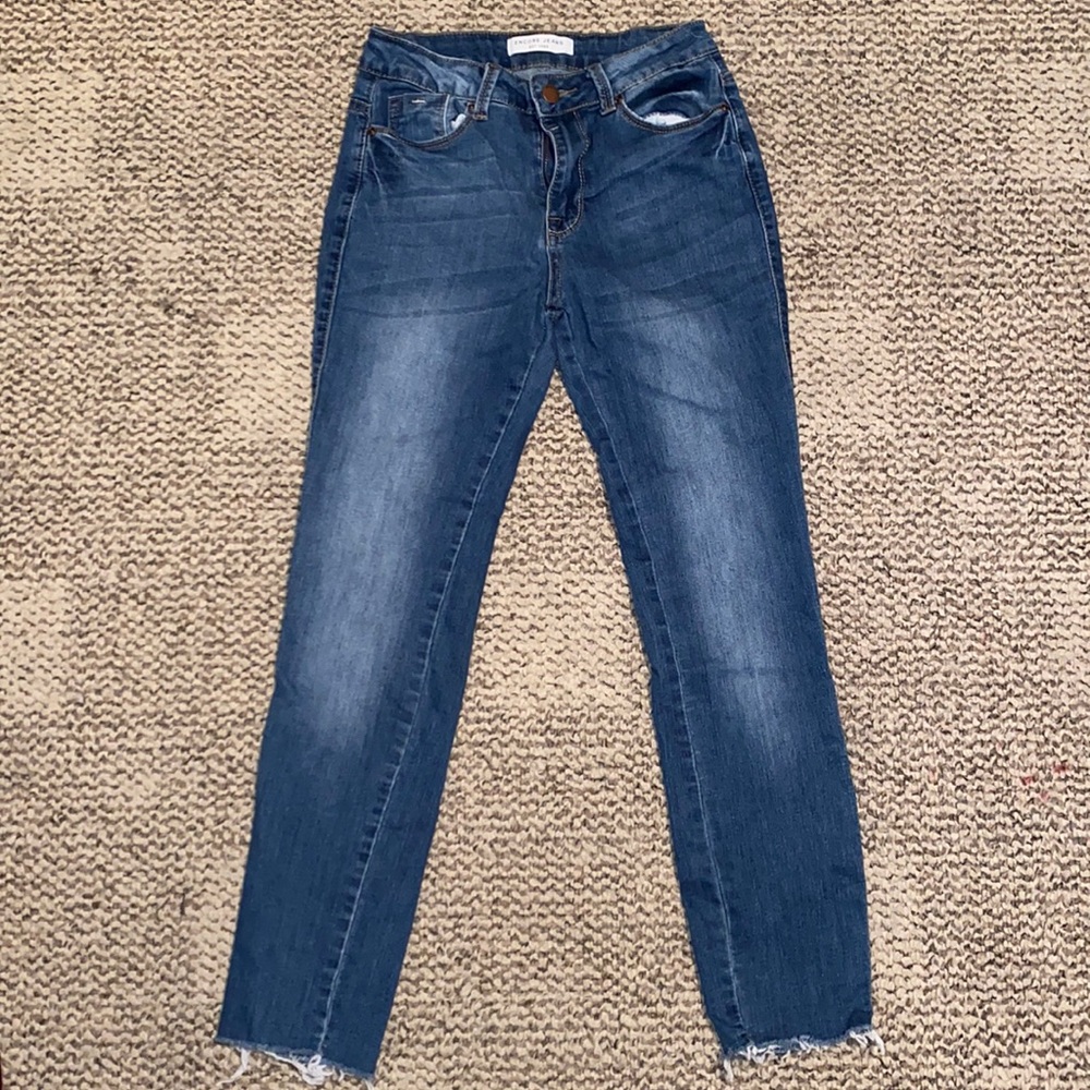 Size 5 jeans stops right before the ankle